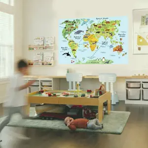 Samolepka na zeď - Mapa světa se zvířaty pro školáky